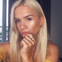 Grace Beverley adalah seorang selebgram yang punya lebih dari 800 ribu pengikut di Instagram. Wanita cantik dan seksi itu dikenal sering membagi tips kebugaran. Foto: Instagram @gracefituk