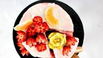 Ini 10 Kreasi Pemahat Buah yang Jago Hias Cake Jadi Makin Cantik!