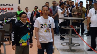 Momen Jokowi Kalahkan Cak Imin Saat Main Bowling di Jakabaring