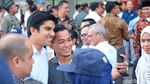 Potret Menpora Ganteng Malaysia Jadi Sasaran Selfie di Jakabaring