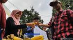 Go Barter, Aksi Tukar Rokok dengan Pisang