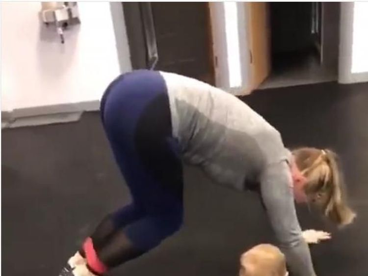 Katie Goodland, Tunangan Harry Kane yang Doyan Olahraga Bareng Anak
