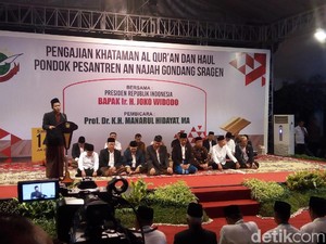 Presiden Jokowi Hadiri Khataman dan Haul Ponpes An-Najah Sragen