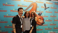 Rayya Makarim yang ambil bagian dalam penulisan skenario turut hadir mempromosikan Buffalo Boys. Foto: (mahar/detikhot)