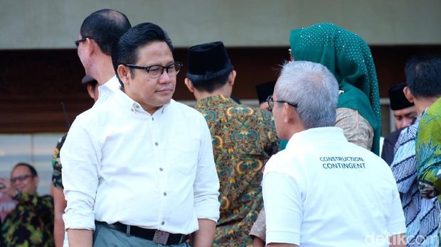 Bareng Cak Imin, Jokowi Tinjau Venue Asian Games di Palembang