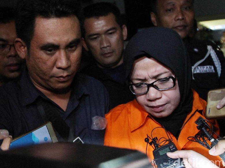 Anggota DPR Eni Tulis Surat dari Rutan, Bilang Duit Suap Rezeki Anggota DPR Eni Tulis Surat dari Rutan, Bilang Duit Suap Rezeki