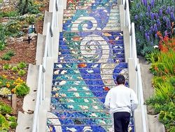 Deretan Anak Tangga Berseni dari Berbagai Negara