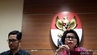 Eni disangka melanggar Pasal 12 huruf a atau b atau Pasal 11 UU Nomor 31 Tahun 1999 sebagaimana diubah dengan UU Nomor 20 Tahun 2001 tentang Pemberantasan Tindak Pidana Korupsi juncto Pasal 55 Ayat (1) ke-1 KUHP.