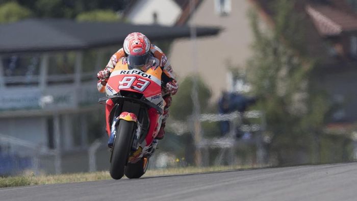 Marc Marquez start tedepan di MotoGP Jerman. (Foto: Mirco Lazzari gp/Getty Images) Marc Marquez start tedepan di MotoGP Jerman. (Foto: Mirco Lazzari gp/Getty Images)