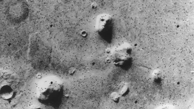 Berbagai Penampakan Misterius di Mars