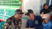 Danis berharap bisa kita lakukan mulai minggu depan bila tanahnya sudah siap. Rumah baru Zohri akan disiapkan dengan tipe yang akan kita sesuaikan dengan kondisi dan luas tapak yang disiapkan oleh Pemkab Lombok Utara. Rumah baru ini  sedang disiapkan desainnya oleh Tim Balitbang PUPR dengan arsitektur yang tetap memperhatikan kearifan lokal.Foto: Dok. Kementerian PUPR