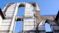 Katedral Siena Cathedral, Italia, ini selesai pada tahun 1348, tetapi proyek perluasan ambisius yang dimulai pada tahun 1339 ditinggalkan setelah kurang dari satu dekade. Istimewa/Archdaily.