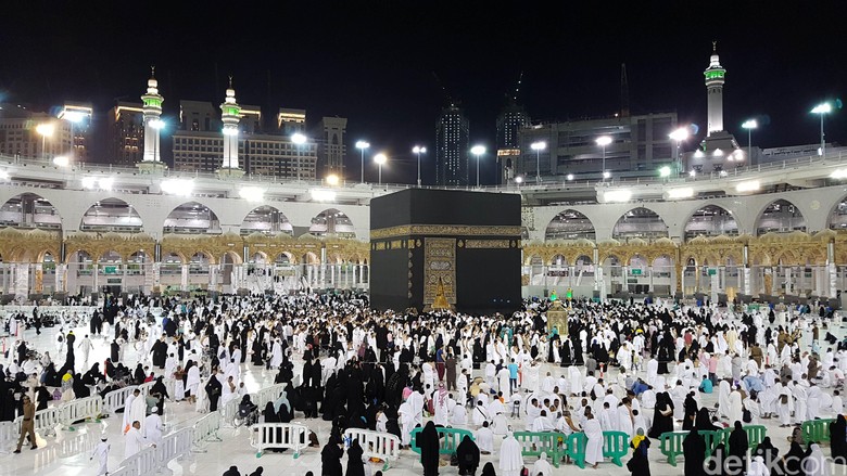 Sudah Semua di Tanah Suci, Begini Profil Jemaah Haji Gelombang 1 Sudah Semua di Tanah Suci, Begini Profil Jemaah Haji Gelombang 1