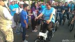 Gaya Susi CFD-an Bareng Kaka Slank