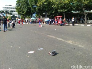 Duh! Masih Banyak Warga Buang Sampah Sembarangan saat CFD