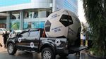 Iringan Mobil Klasik dan Moge dalam Parade Bola Raksasa
