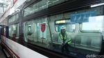 Penampakan Terkini Kerennya Jeroan Gerbong LRT Jakarta