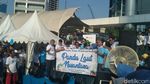 Gaya Susi CFD-an Bareng Kaka Slank