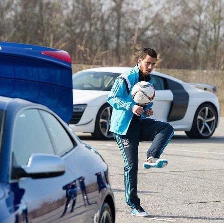 Deretan Mobil di Garasi Rumah Eden Hazard yang Bikin Iri