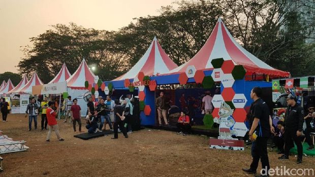 Jelang Nobar Piala Dunia, Pengunjung Padati Lapangan Sunburst BSD