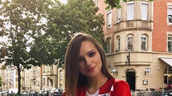 Dari Jerman, Larissa mendukung Kroasia di babak final Piala Dunia 2018. Foto: instagram.com/larizoid.