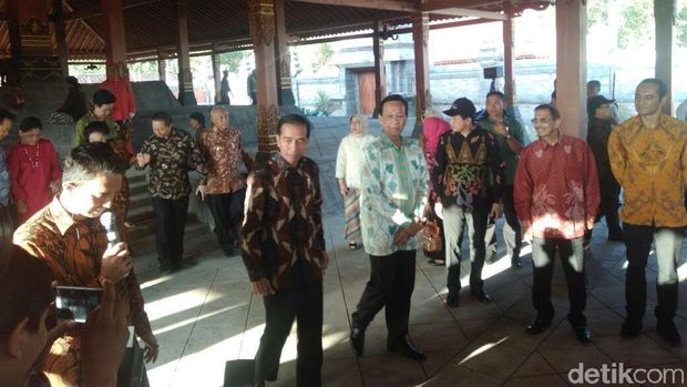 Naskah Pidato Diiterupsi Warga, Jokowi: Mensesneg yang Keliru