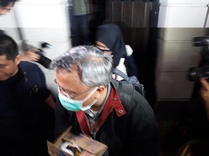 KPK Juga Sita Proposal Proyek PLTU Riau-1 dari Rumah Dirut PLN