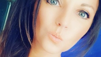 Denny Rose menyemangati tim Prancis. Foto: Instagram.com/dennyrose81. 