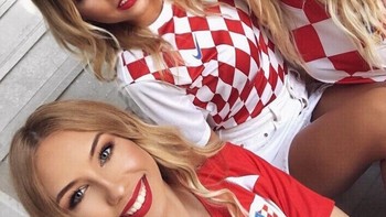 Anna dan teman-temannya jadi suporter Kroasia.  Foto: Instagram