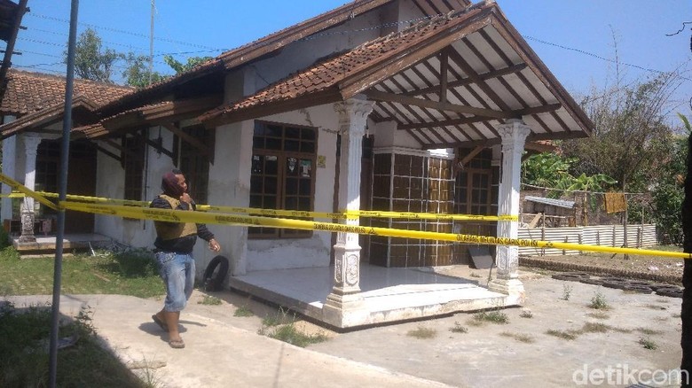 Pasutri Penyerang Mapolres Indramayu Dikenal Baik dan Supel Pasutri Penyerang Mapolres Indramayu Dikenal Baik dan Supel