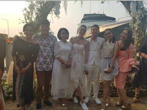 Gaya Simpel Nadine-Dimas Anggara di Hari Pernikahan