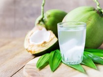 Terungkap! 4 Waktu Terbaik untuk Minum Air Kelapa