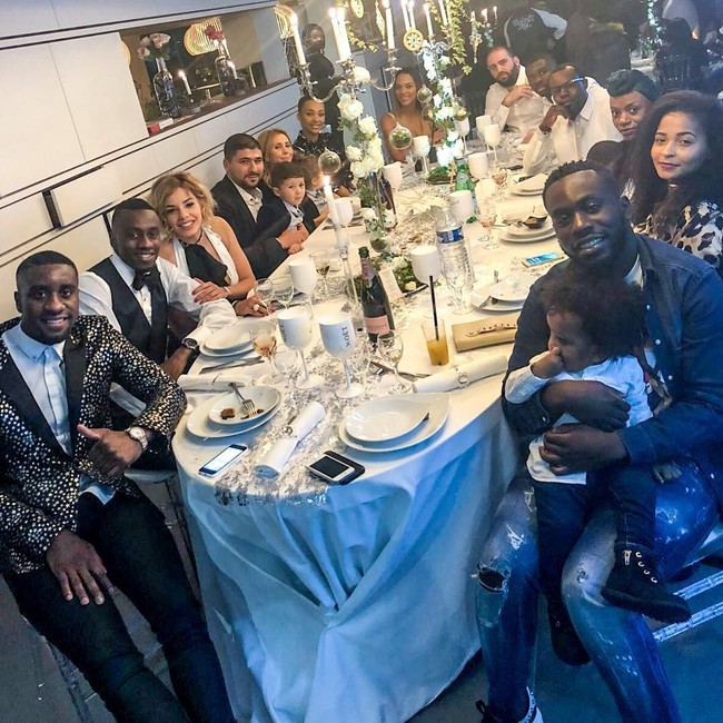 Serunya Acara Makan Jagoan Prancis, Blaise Matuidi hingga Menu Makan Selebgram Bidadari