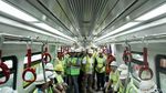 Penampakan Terkini Kerennya Jeroan Gerbong LRT Jakarta