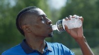 Blaise Matuidi adalah bek andalan Prancis yang malam nanti berlaga memperkuat squad Prancis. Selain jagoan di lapangan, Blaise juga jago kulineran. Foto: instagram @blaisematuidiofficiel