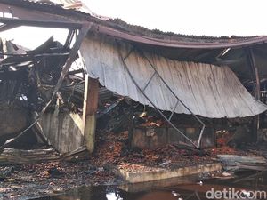 Puslabfor Polri Usut Penyebab Kebakaran Ratusan Kios Pasar Gedebage