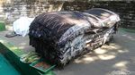 Foto: Makam Unik yang Punya Tumpukan Batik di Kebumen