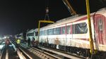Seluruh Rangkaian Kereta LRT Jakarta Sudah Mendarat di Atas Rel