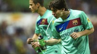 Lionel Messi juga memiliki kebiasaan ini sejak dulu. (Foto: Getty Images)