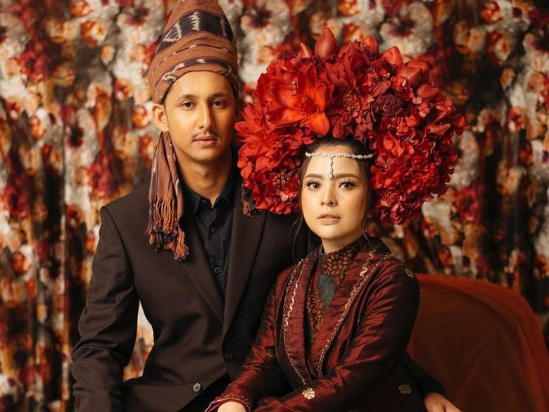 Tasya Kamila Nikah 5 Agustus dengan Randi Bachtiar Tasya Kamila Nikah 5 Agustus dengan Randi Bachtiar