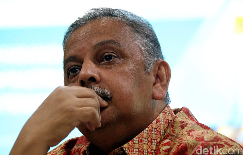 Dirut PLN Berstatus Saksi dalam Kasus Suap Proyek PLTU Riau-1 Dirut PLN Berstatus Saksi dalam Kasus Suap Proyek PLTU Riau-1