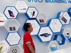 Vivo dan Si Cantik Nex Tebar Pesona di Final Piala Dunia
