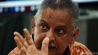 Sofyan mengatakan status hukumnya dalam kasus PLTU Riau-1 adalah sebagai saksi. Saksilah, ujar Sofyan ketika ditanyai posisinya dalam penyidikan perkara suap itu.