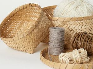 Herman Deru Minta Pelaku Usaha Cari Alternatif Plastik: Besek, Kertas, Daun