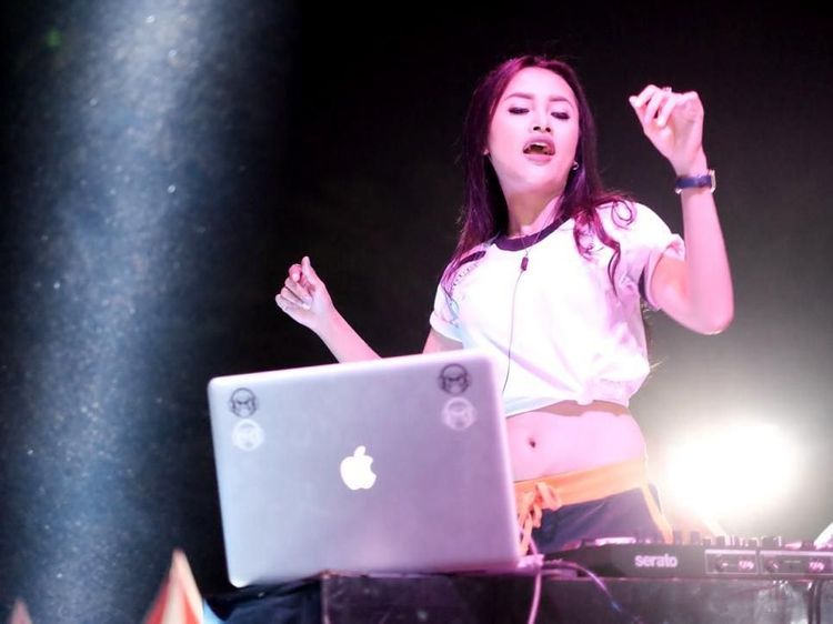 DJ Rhany-Metha Volmax Panaskan Arena ComBol