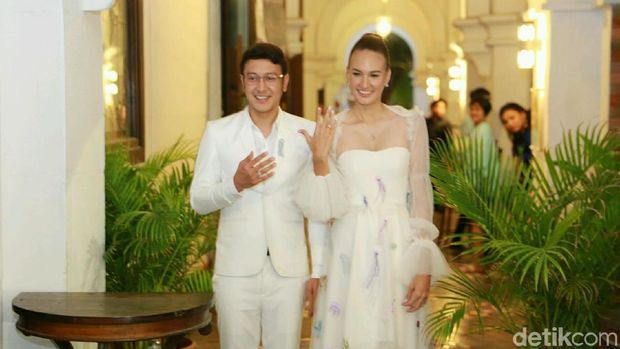 Bulan Madu di Mana Saja, Dimas Anggara Serahkan ke Tuhan Urusan Anak