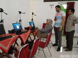 Rekam Biometrik di Embarkasi Solo Diawasi Petugas dari Saudi