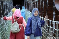 Siapa Berani Lewat Jembatan Gantung Situ Patenggang?
