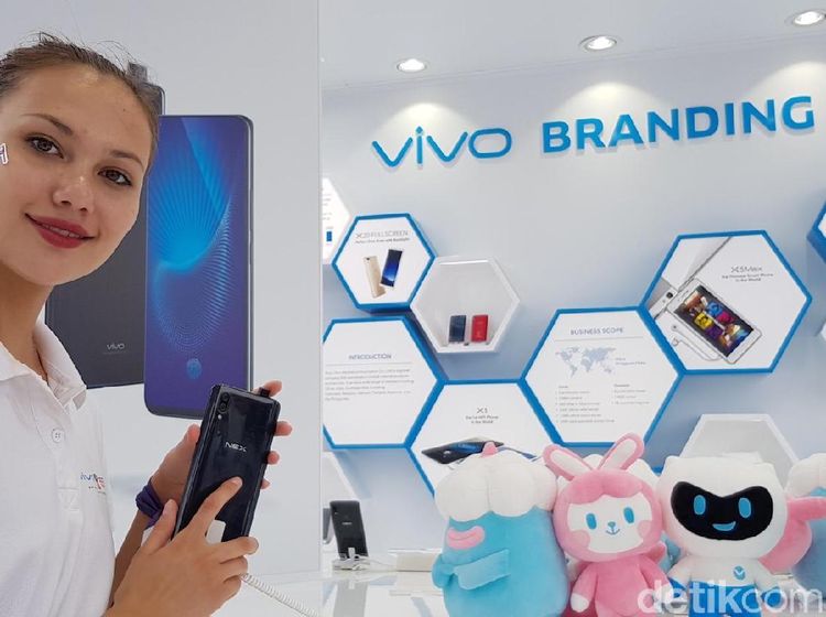 Vivo dan Si Cantik Nex Tebar Pesona di Final Piala Dunia