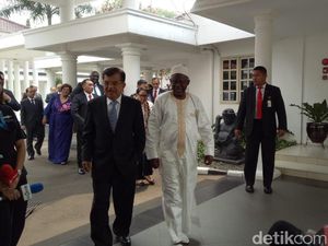 Wapres Gambia Temui JK, Undang Indonesia ke KTT OKI